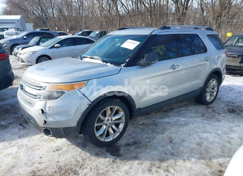 Photo 2 of 2013 Ford Explorer XLT (VIN 1FM5K7D84DGC24163)