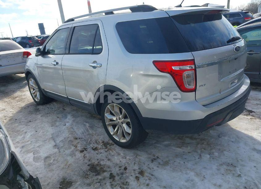 Photo 3 of 2013 Ford Explorer XLT (VIN 1FM5K7D84DGC24163)