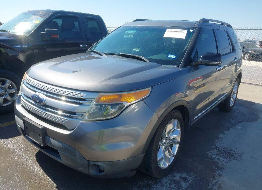 Photo 2 of 2013 Ford Explorer XLT (VIN 1FM5K7D84DGC60502)