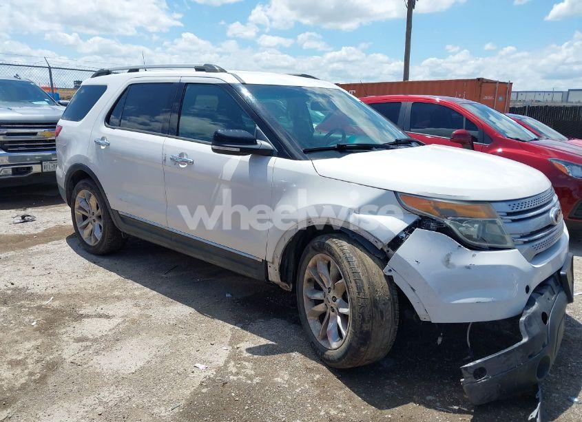 2014 Ford Explorer XLT (VIN 1FM5K7D84EGB09757) main photo