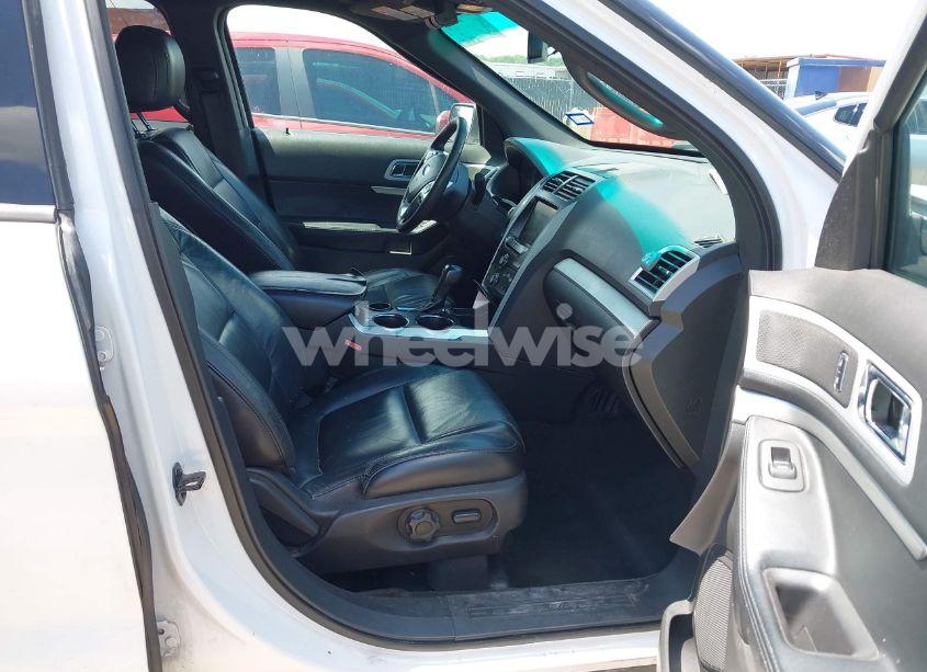 Photo 5 of 2014 Ford Explorer XLT (VIN 1FM5K7D84EGB09757)