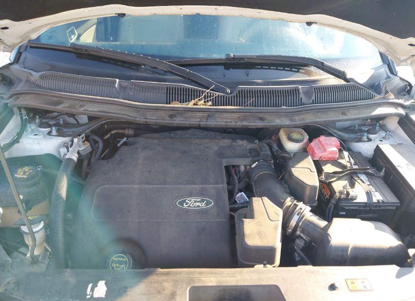 Photo 10 of 2015 Ford Explorer XLT (VIN 1FM5K7D84FGA31823)