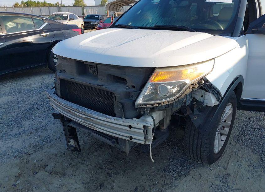 Photo 6 of 2015 Ford Explorer XLT (VIN 1FM5K7D84FGA31823)