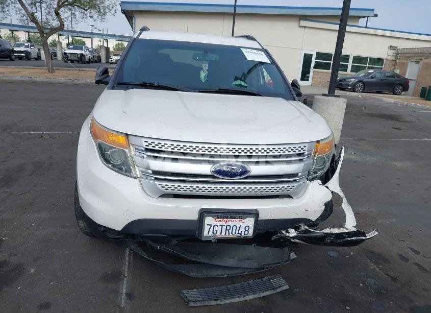 Photo 13 of 2015 Ford Explorer XLT (VIN 1FM5K7D84FGA55152)