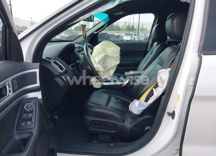 Photo 5 of 2015 Ford Explorer XLT (VIN 1FM5K7D84FGA55152)