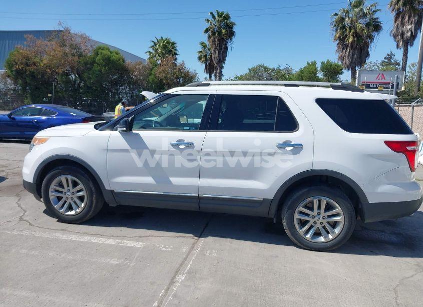Photo 14 of 2015 Ford Explorer XLT (VIN 1FM5K7D84FGA69715)