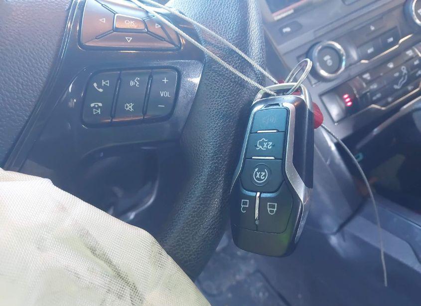 Photo 11 of 2016 Ford Explorer XLT (VIN 1FM5K7D84GGA07653)