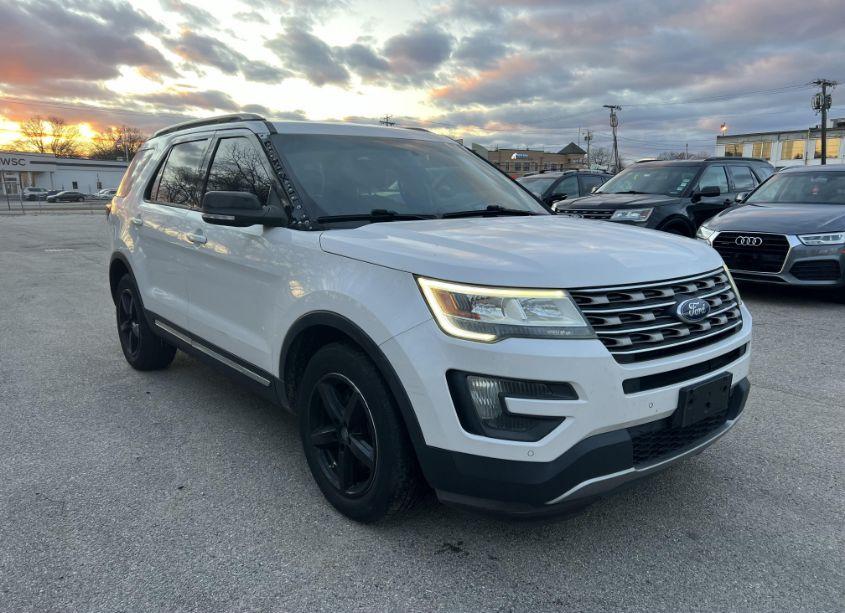 2016 Ford Explorer XLT (VIN 1FM5K7D84GGA24730) main photo