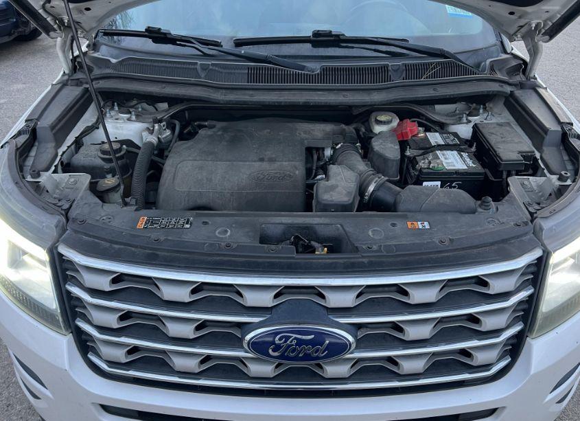 Photo 9 of 2016 Ford Explorer XLT (VIN 1FM5K7D84GGA24730)