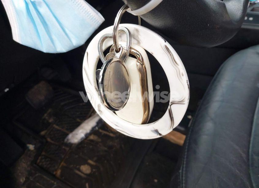 Photo 11 of 2016 Ford Explorer XLT (VIN 1FM5K7D84GGB01631)