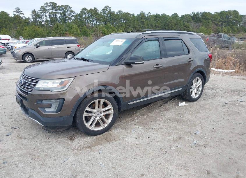 Photo 2 of 2016 Ford Explorer XLT (VIN 1FM5K7D84GGB01631)
