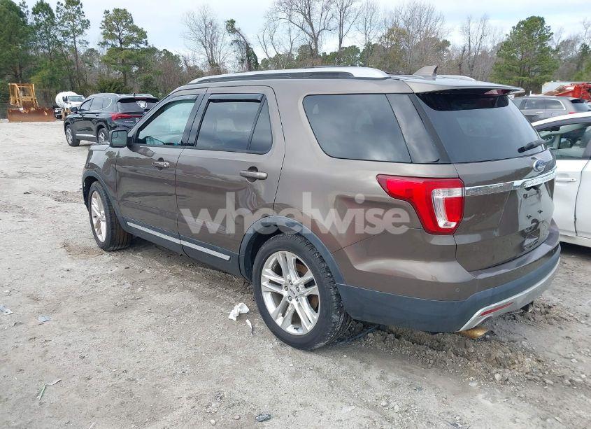 Photo 3 of 2016 Ford Explorer XLT (VIN 1FM5K7D84GGB01631)