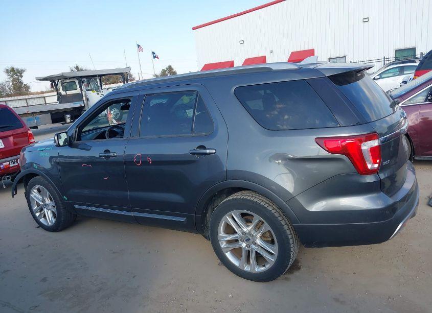 Photo 15 of 2016 Ford Explorer XLT (VIN 1FM5K7D84GGC03916)