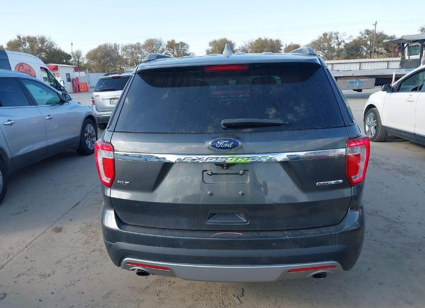 Photo 17 of 2016 Ford Explorer XLT (VIN 1FM5K7D84GGC03916)