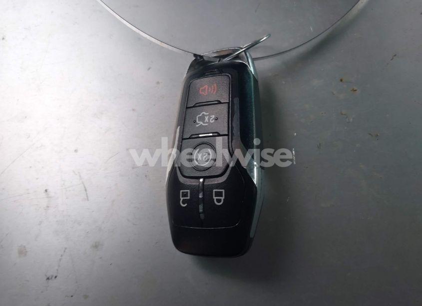 Photo 11 of 2017 Ford Explorer XLT (VIN 1FM5K7D84HGA61004)