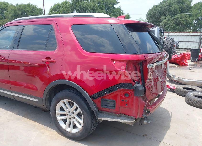 Photo 19 of 2017 Ford Explorer XLT (VIN 1FM5K7D84HGB14106)