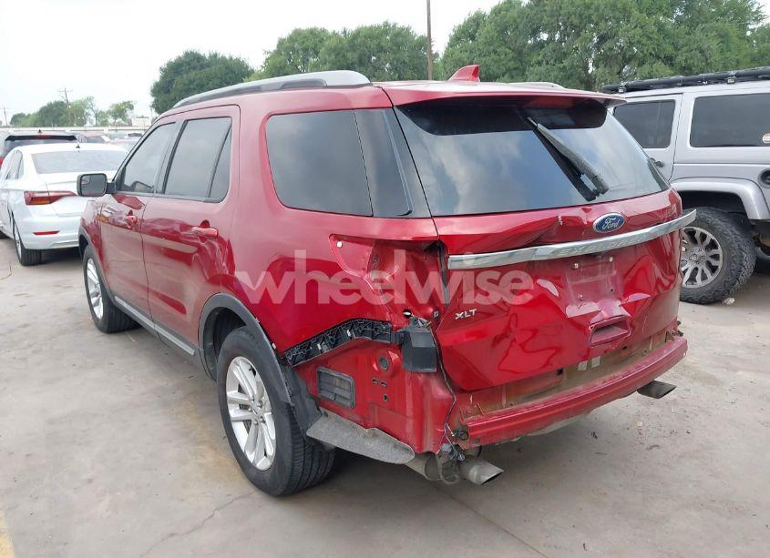 Photo 3 of 2017 Ford Explorer XLT (VIN 1FM5K7D84HGB14106)