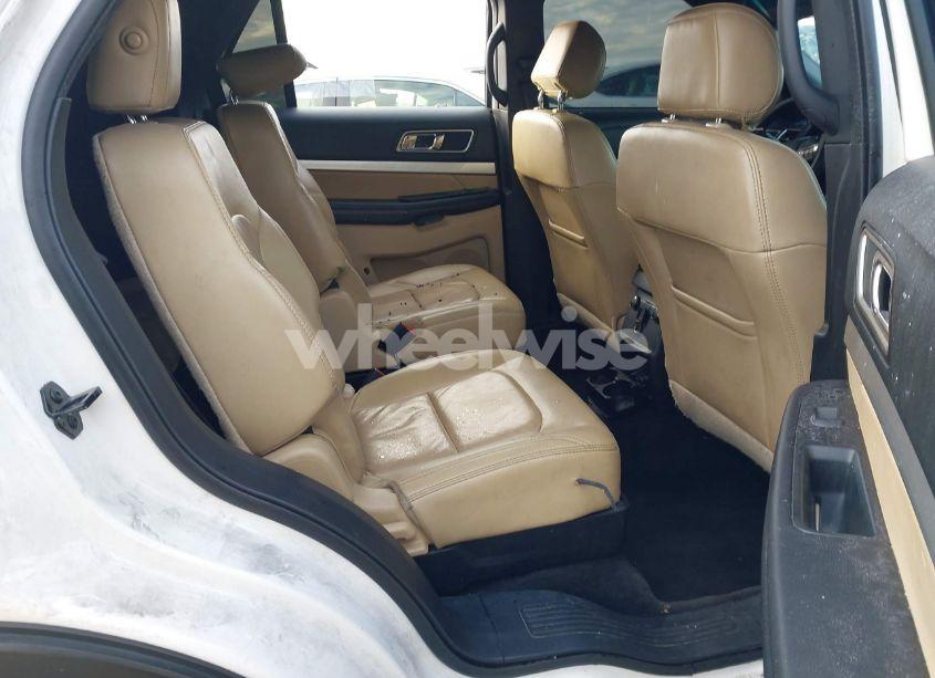 Photo 8 of 2017 Ford Explorer XLT (VIN 1FM5K7D84HGB27440)