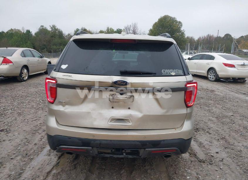 Photo 16 of 2017 Ford Explorer XLT (VIN 1FM5K7D84HGC31166)