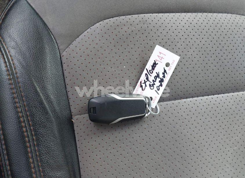 Photo 11 of 2017 Ford Explorer XLT (VIN 1FM5K7D84HGD95579)