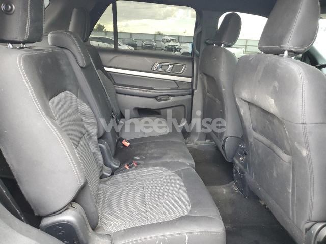 Photo 11 of 2018 FORD EXPLORER XLT (VIN 1FM5K7D84JGA25674)