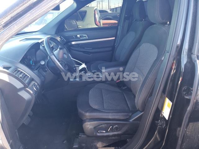 Photo 5 of 2018 FORD EXPLORER XLT (VIN 1FM5K7D84JGA25674)