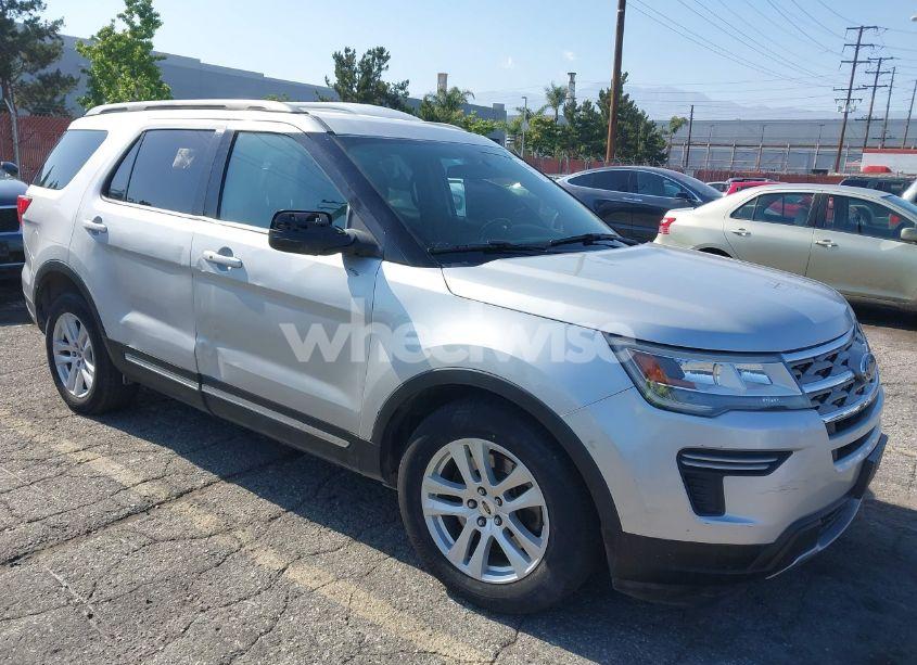 2018 Ford Explorer XLT (VIN 1FM5K7D84JGA81047) main photo