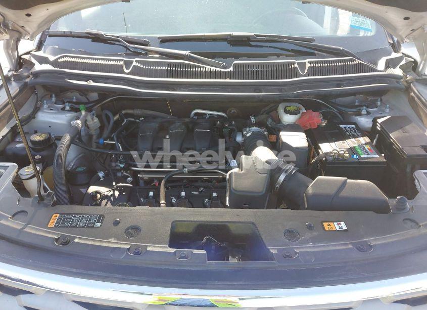 Photo 10 of 2018 Ford Explorer XLT (VIN 1FM5K7D84JGA81047)