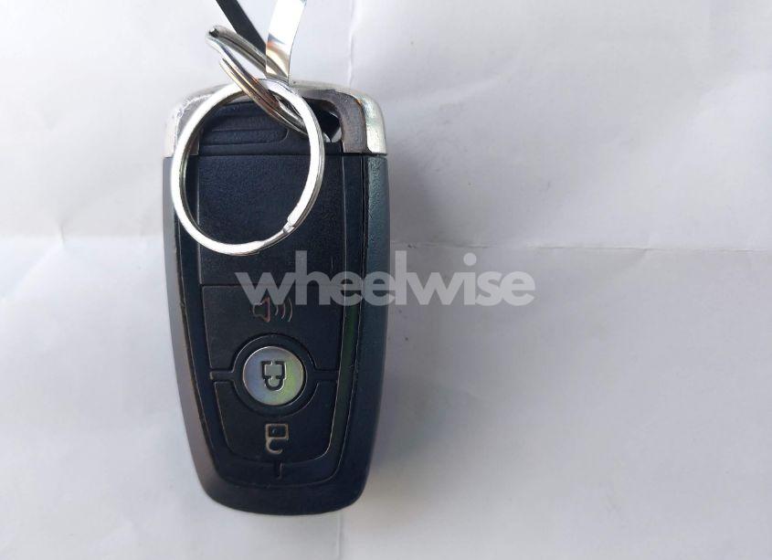 Photo 11 of 2018 Ford Explorer XLT (VIN 1FM5K7D84JGA81047)