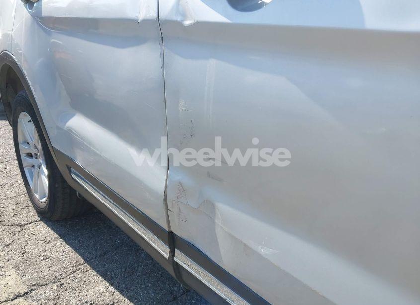 Photo 6 of 2018 Ford Explorer XLT (VIN 1FM5K7D84JGA81047)