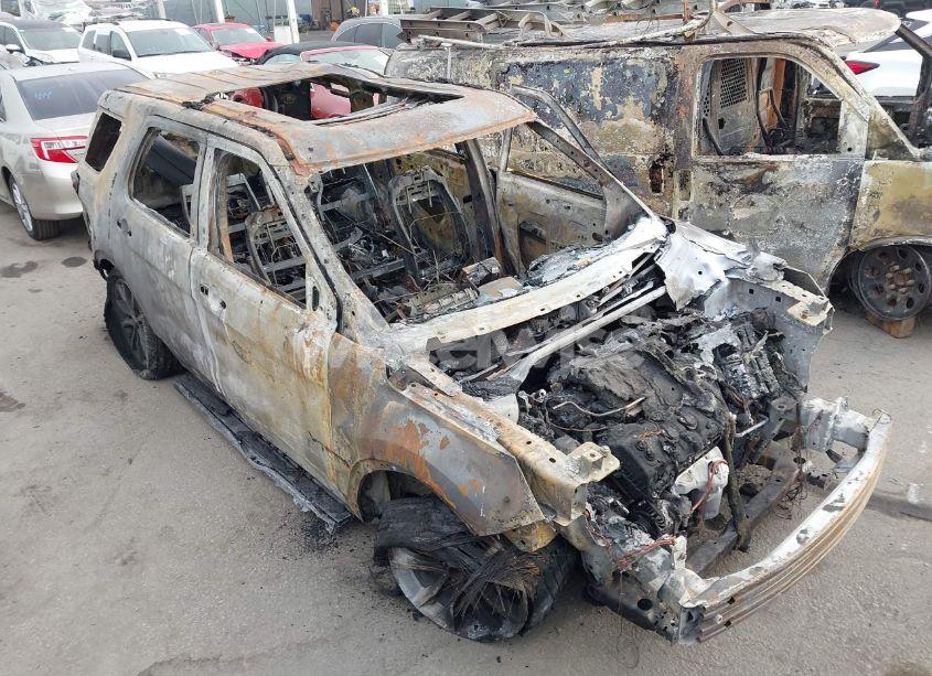 2018 Ford Explorer XLT (VIN 1FM5K7D84JGB31932) main photo