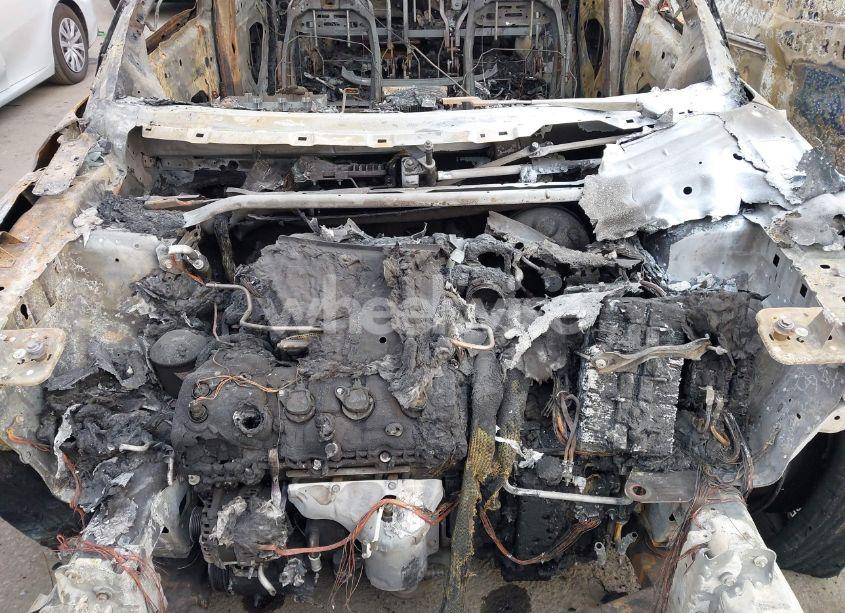 Photo 10 of 2018 Ford Explorer XLT (VIN 1FM5K7D84JGB31932)