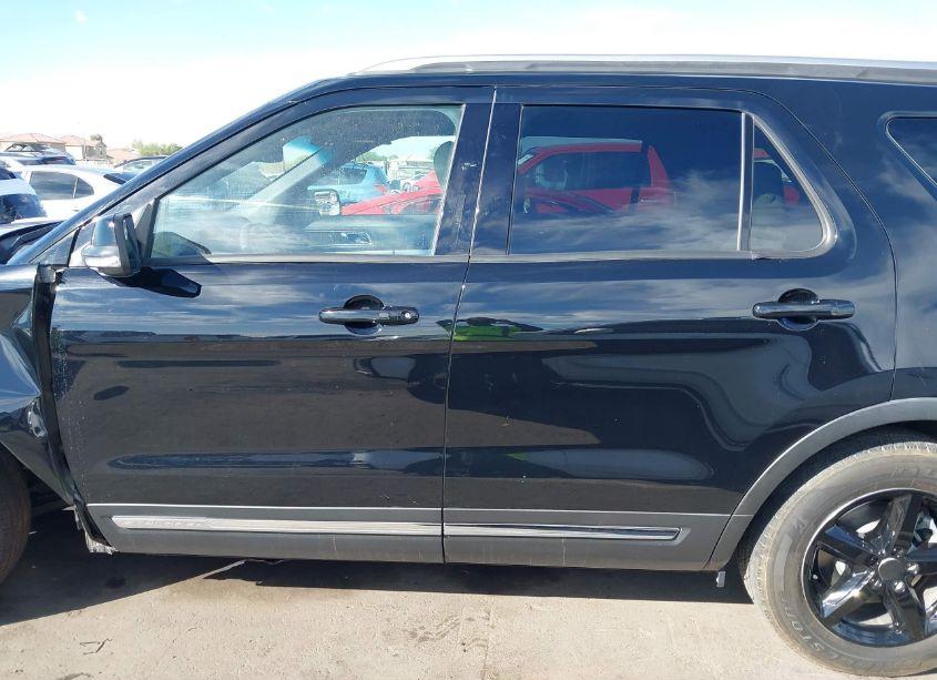 Photo 15 of 2018 Ford Explorer XLT (VIN 1FM5K7D84JGC29164)