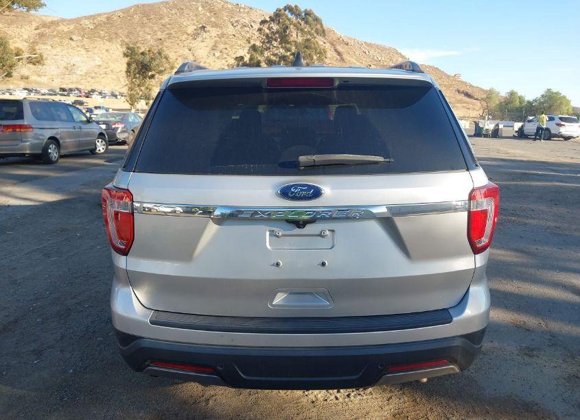 Photo 16 of 2019 Ford Explorer XLT (VIN 1FM5K7D84KGA15986)