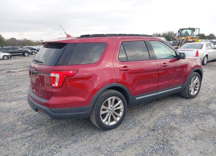 Photo 4 of 2019 Ford Explorer XLT (VIN 1FM5K7D84KGA84595)