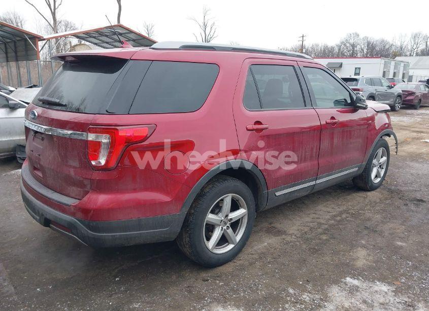 Photo 4 of 2019 Ford Explorer XLT (VIN 1FM5K7D84KGA95189)