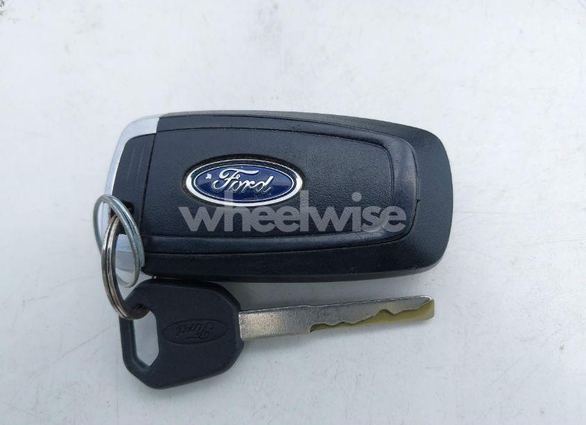 Photo 11 of 2019 Ford Explorer XLT (VIN 1FM5K7D84KGB07468)