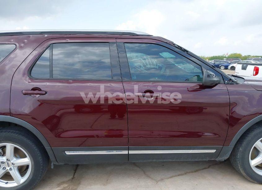 Photo 14 of 2019 Ford Explorer XLT (VIN 1FM5K7D84KGB07468)