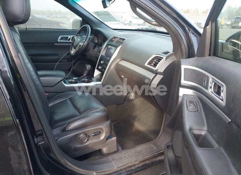 Photo 5 of 2013 Ford Explorer XLT (VIN 1FM5K7D85DGB56486)