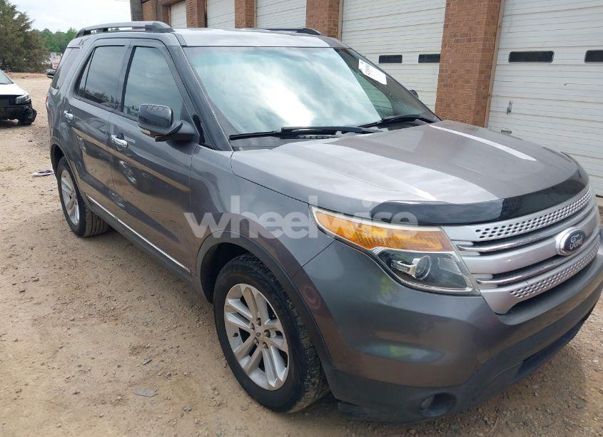 2013 Ford Explorer XLT (VIN 1FM5K7D85DGB59355) main photo