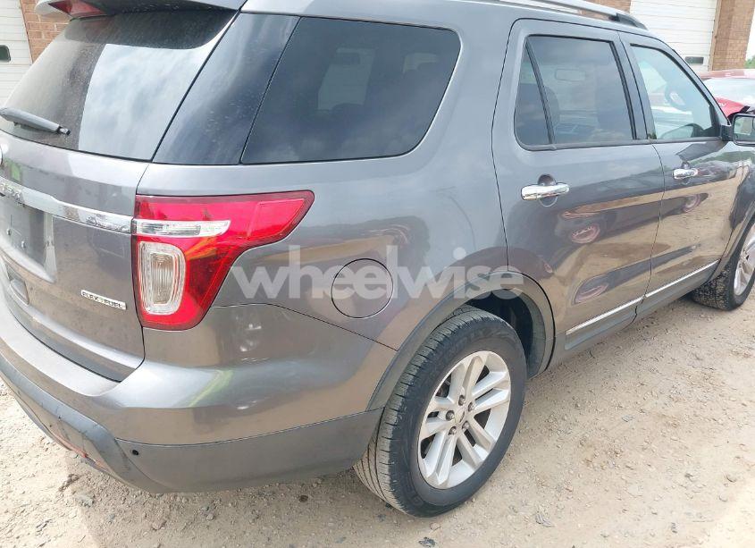 Photo 4 of 2013 Ford Explorer XLT (VIN 1FM5K7D85DGB59355)