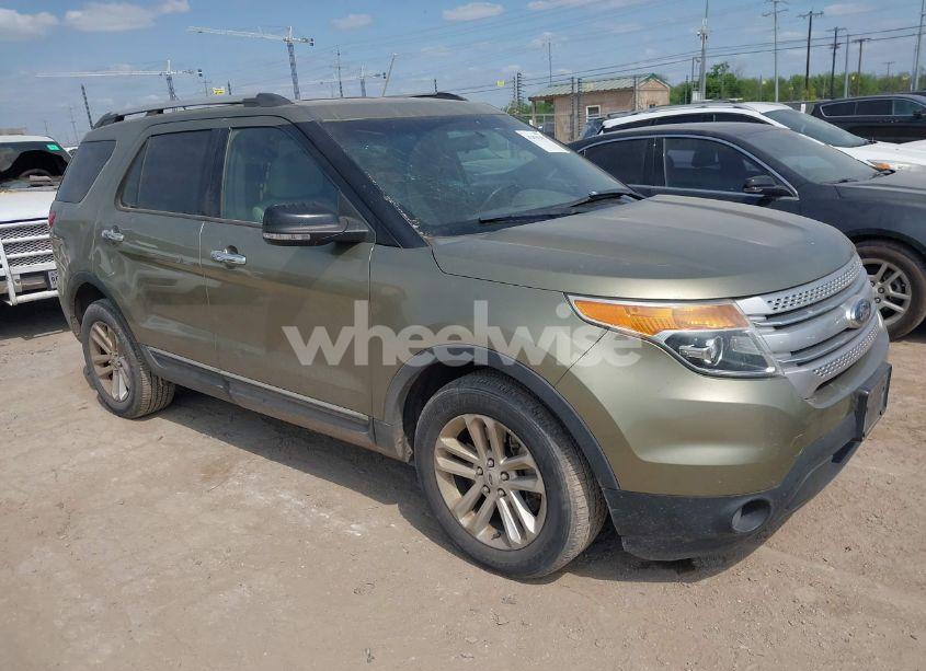2013 Ford Explorer XLT (VIN 1FM5K7D85DGB69741) main photo
