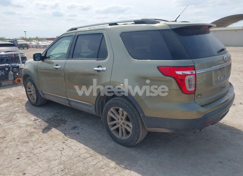 Photo 3 of 2013 Ford Explorer XLT (VIN 1FM5K7D85DGB69741)