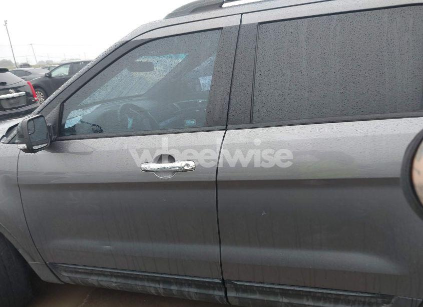 Photo 14 of 2013 Ford Explorer XLT (VIN 1FM5K7D85DGC02429)