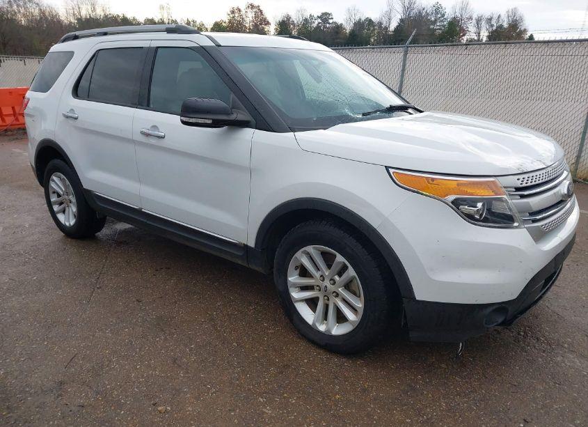 2013 Ford Explorer XLT (VIN 1FM5K7D85DGC77633) main photo