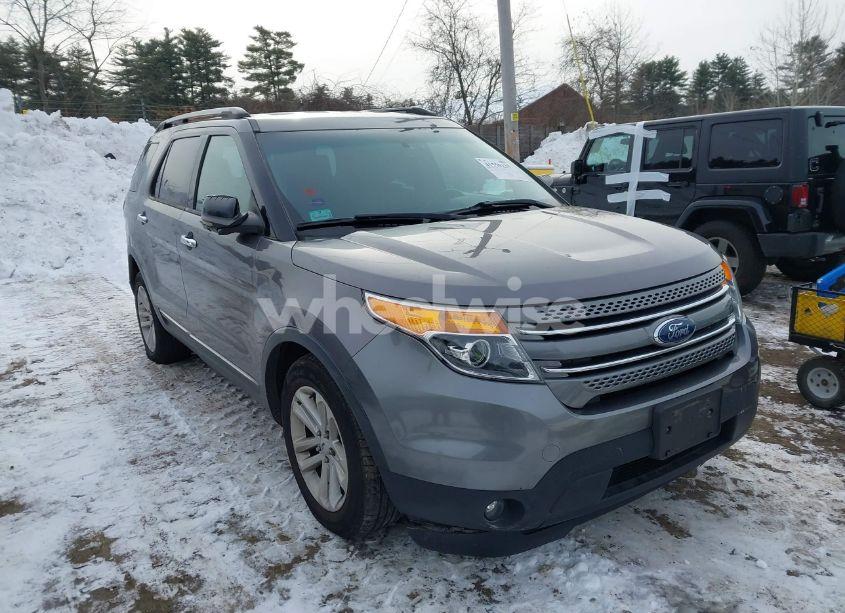 2014 Ford Explorer XLT (VIN 1FM5K7D85EGA29142) main photo