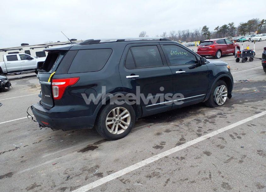 Photo 4 of 2014 Ford Explorer XLT (VIN 1FM5K7D85EGA48323)