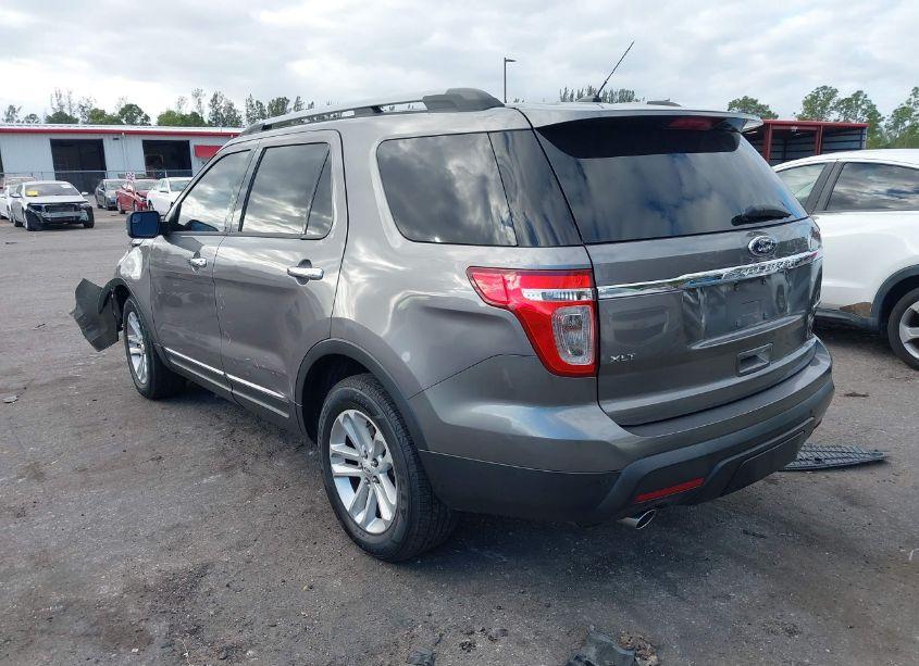 Photo 3 of 2014 Ford Explorer XLT (VIN 1FM5K7D85EGA96128)