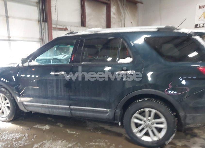 Photo 14 of 2014 Ford Explorer XLT (VIN 1FM5K7D85EGB41889)