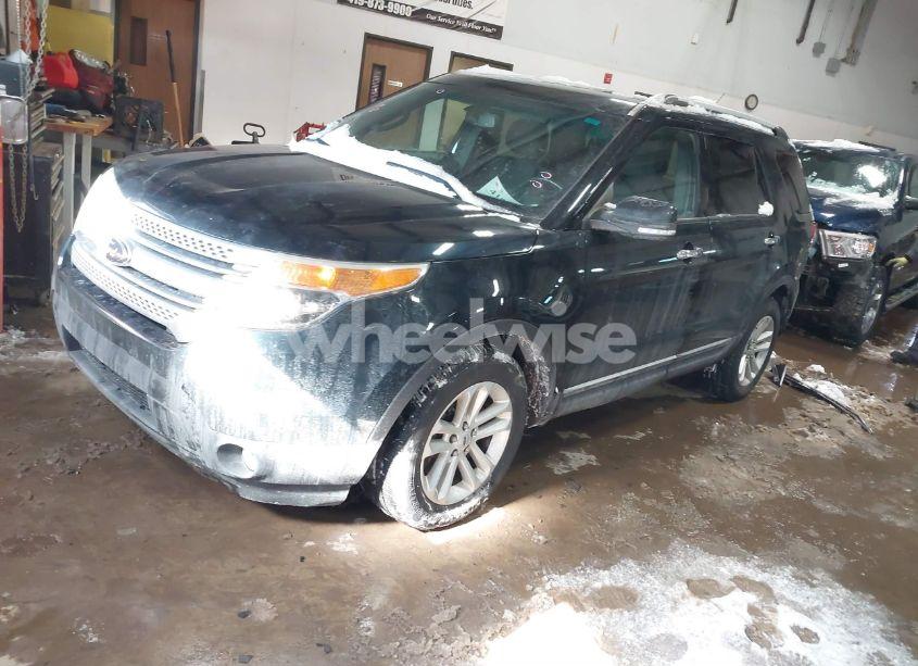 Photo 2 of 2014 Ford Explorer XLT (VIN 1FM5K7D85EGB41889)